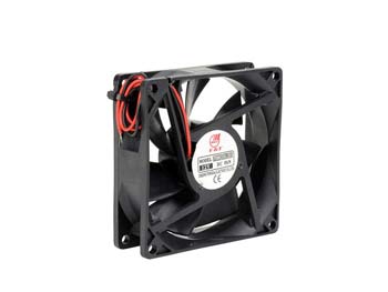 Ventilateur courant continu 12 V<br> Débit 68 m³/h